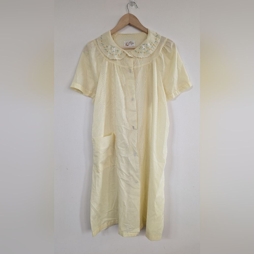 Vintage Katz Made In USA 1950s 60s Yellow Embroidered Sheer Housecoat L Large